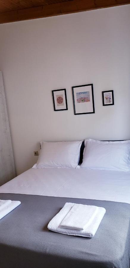 Michalis, 2-Bedroom Apartment In Saranda Esterno foto