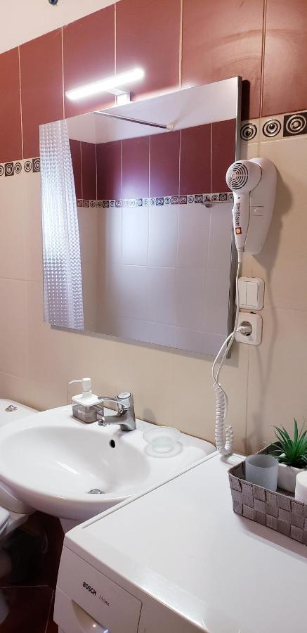 Michalis, 2-Bedroom Apartment In Saranda Esterno foto