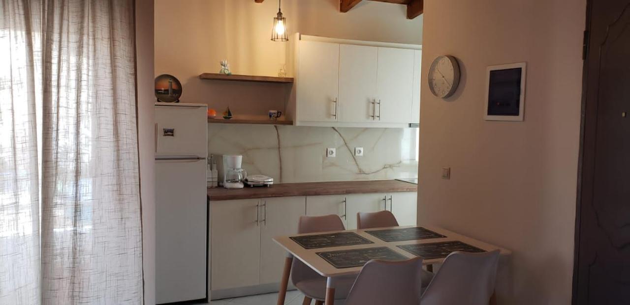 Michalis, 2-Bedroom Apartment In Saranda Esterno foto